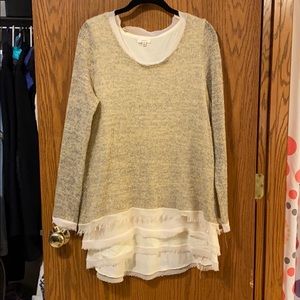Lightweight asymmetrical hem sweater